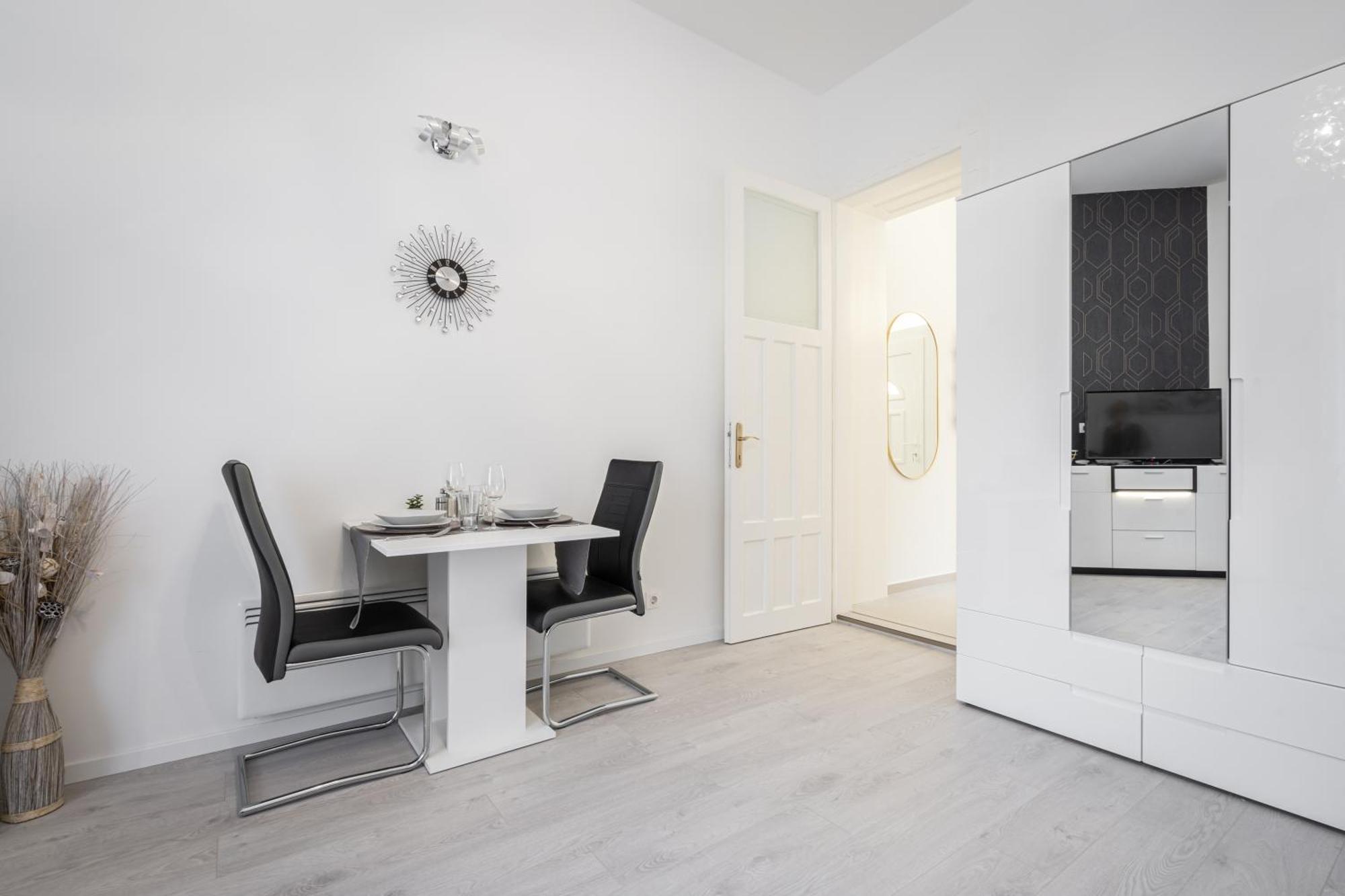 Dorsett Heights Apartment Budapest Ngoại thất bức ảnh