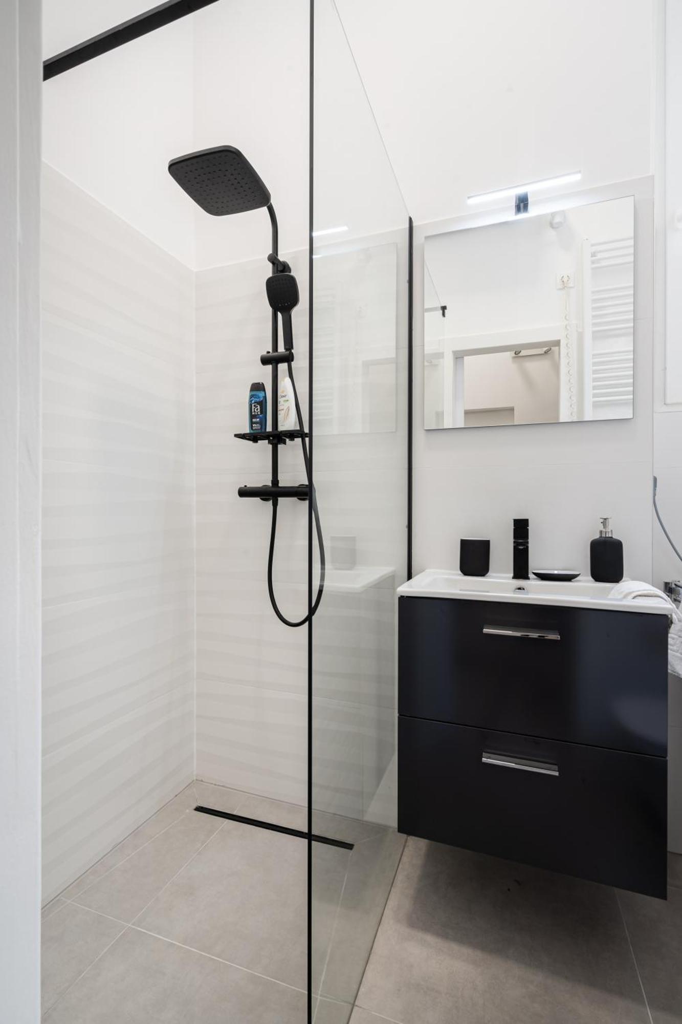 Dorsett Heights Apartment Budapest Ngoại thất bức ảnh
